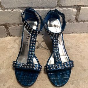 White House Black Market shoes